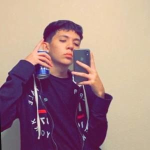 Meet your Posher, Luis